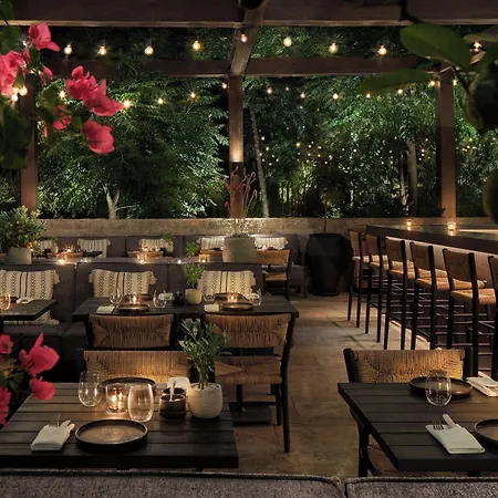 酒店 博德鲁姆艾迪逊酒店